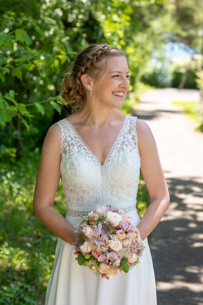 Hochzeit in der reformierten Kirche in Hergiswil Nidwalden Hochzeitsfeier im Engel in Stans