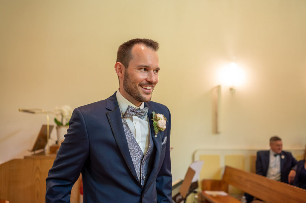 Hochzeit in der reformierten Kirche in Hergiswil Nidwalden Hochzeitsfeier im Engel in Stans