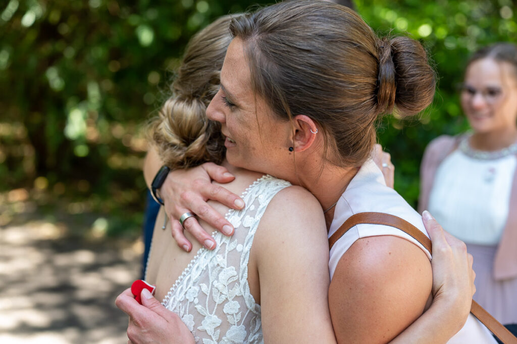 Hochzeit in der reformierten Kirche in Hergiswil Nidwalden Hochzeitsfeier im Engel in Stans