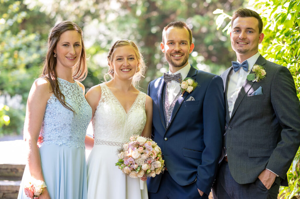 Hochzeit in der reformierten Kirche in Hergiswil Nidwalden Hochzeitsfeier im Engel in Stans