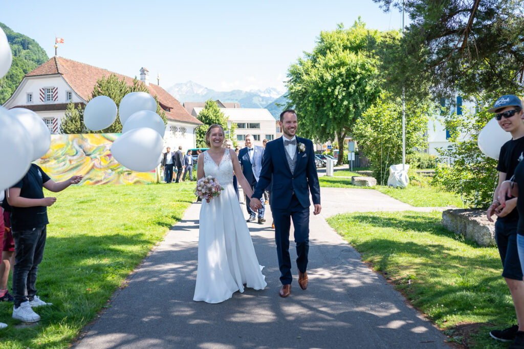 Hochzeit in der reformierten Kirche in Hergiswil Nidwalden Hochzeitsfeier im Engel in Stans