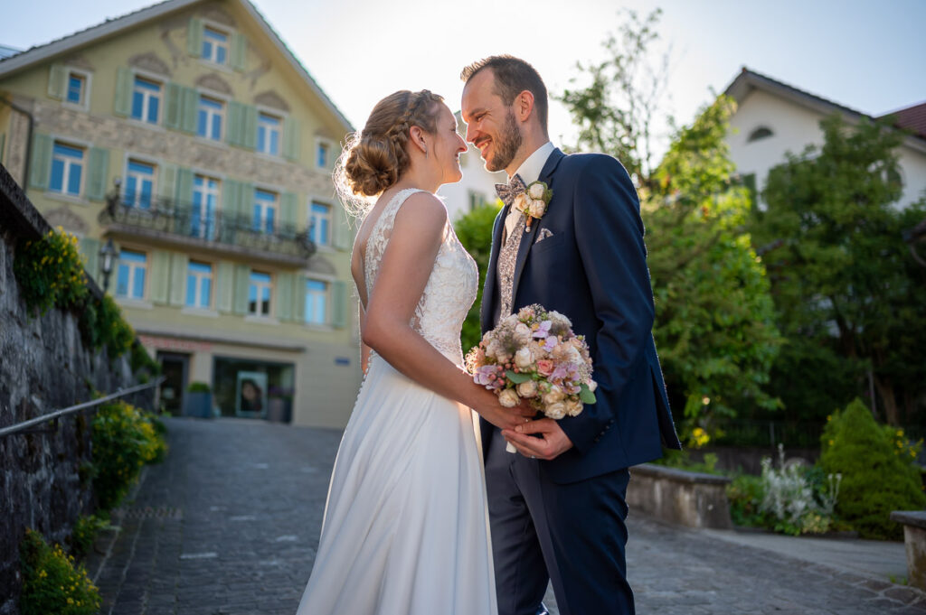 Hochzeit in der reformierten Kirche in Hergiswil Nidwalden Hochzeitsfeier im Engel in Stans
