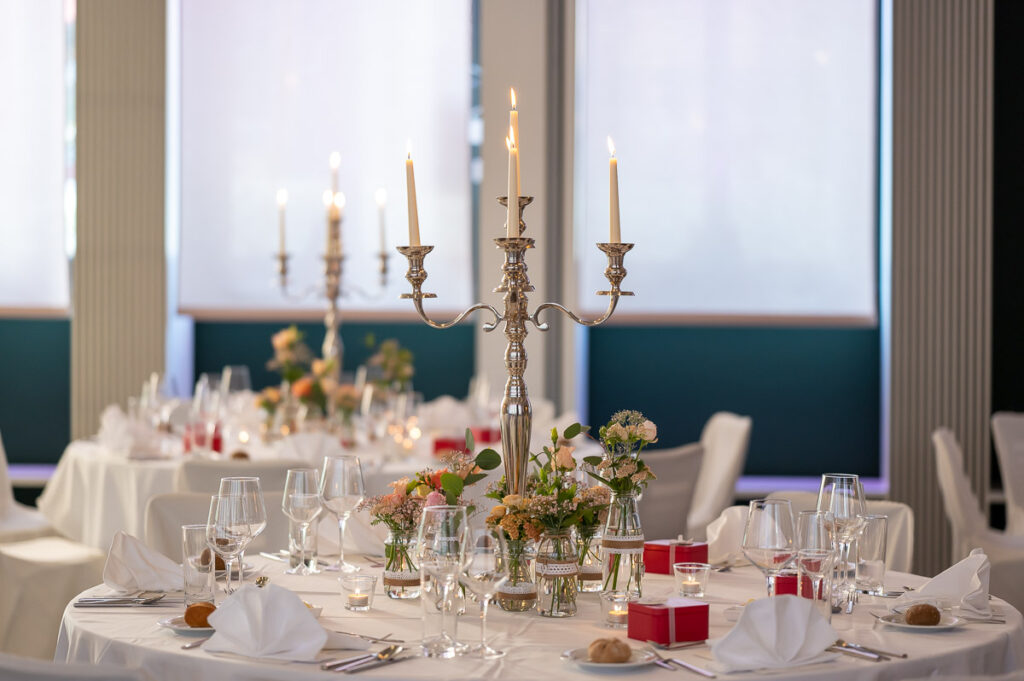 Hochzeit in der reformierten Kirche in Hergiswil Nidwalden Hochzeitsfeier im Engel in Stans