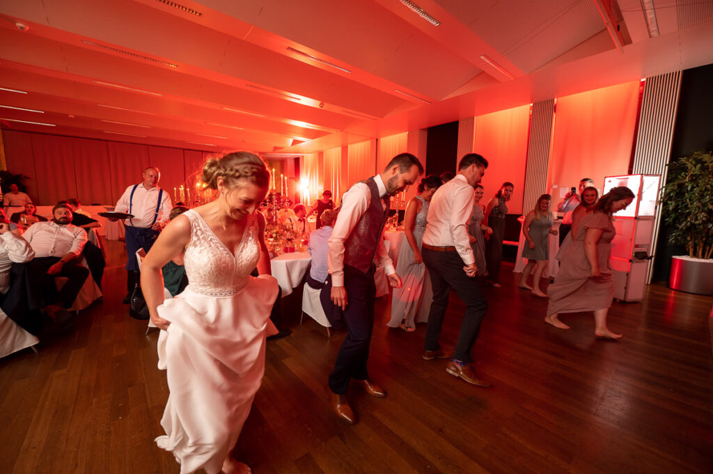 Hochzeit in der reformierten Kirche in Hergiswil Nidwalden Hochzeitsfeier im Engel in Stans