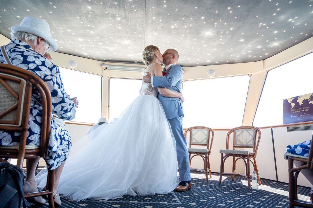 schiffshochzeit vierwaldstaettersee villa kraemerstein horw